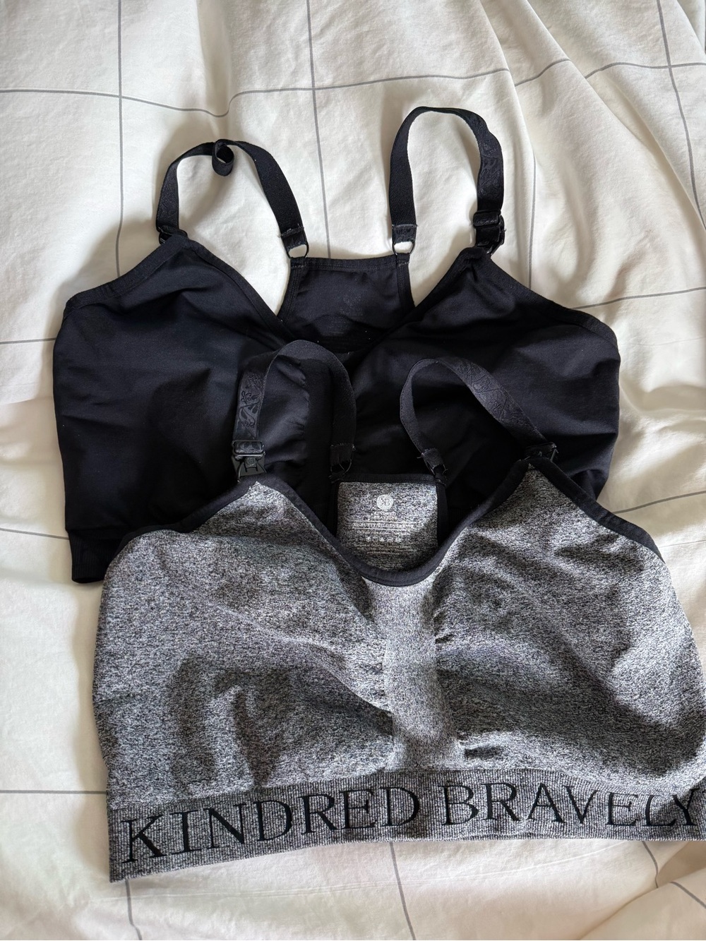 Kindred Bravely Seamless Nursing Sports Bras - Black & Heather Gray